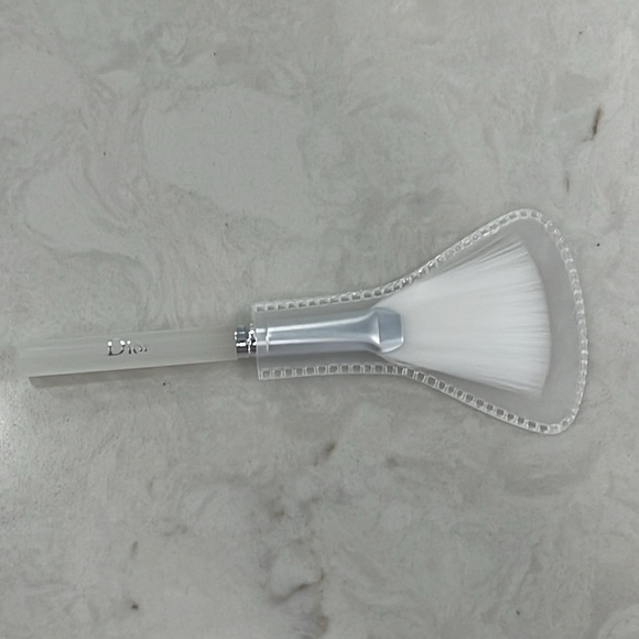 Dior Capture Totale Mini Travel Brush Skin Care - Picture 5 of 7